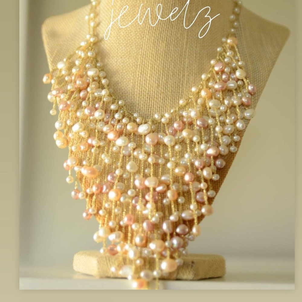 Mermaid pearls necklace